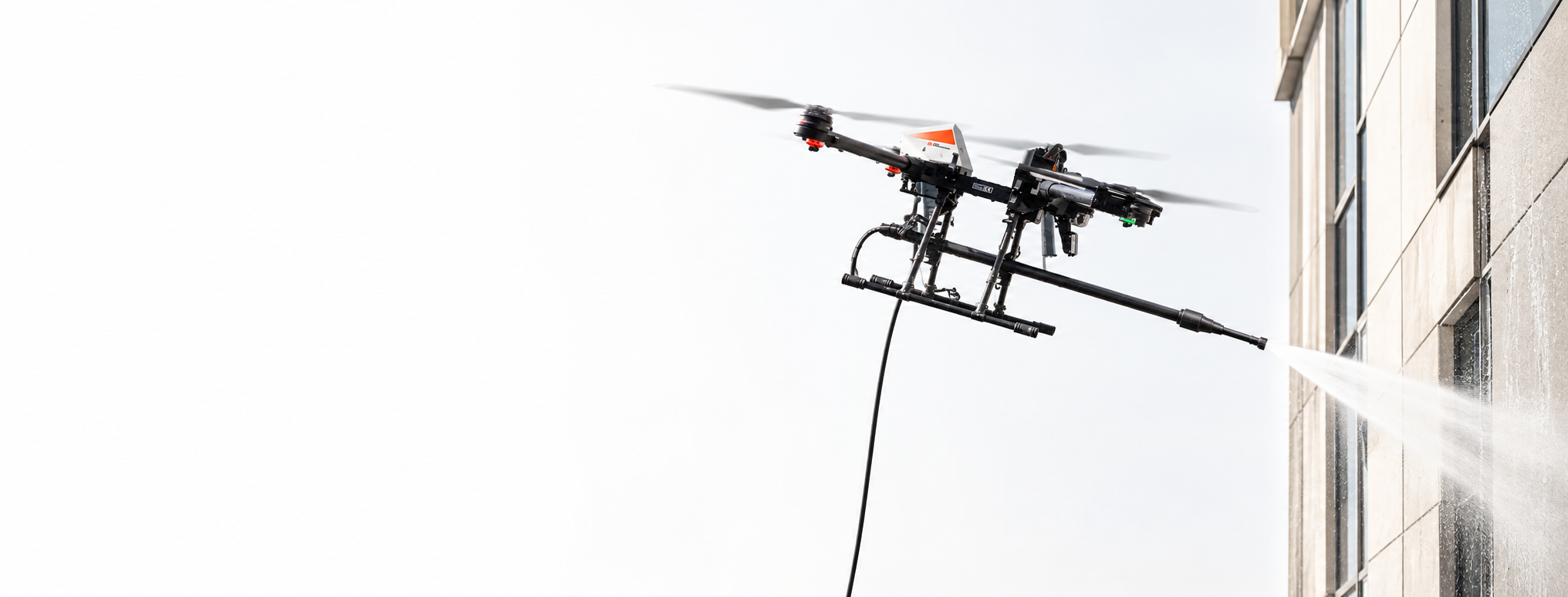 Spălare industrială cu drone GLEAM